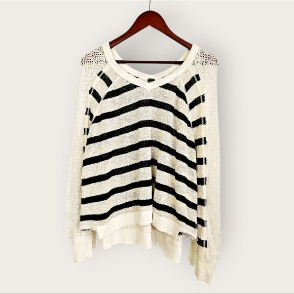 Free People We the Free Fluffy Lou Swit Striped V-Neck Oversized Knit Sweater XS - Picture 3 of 10